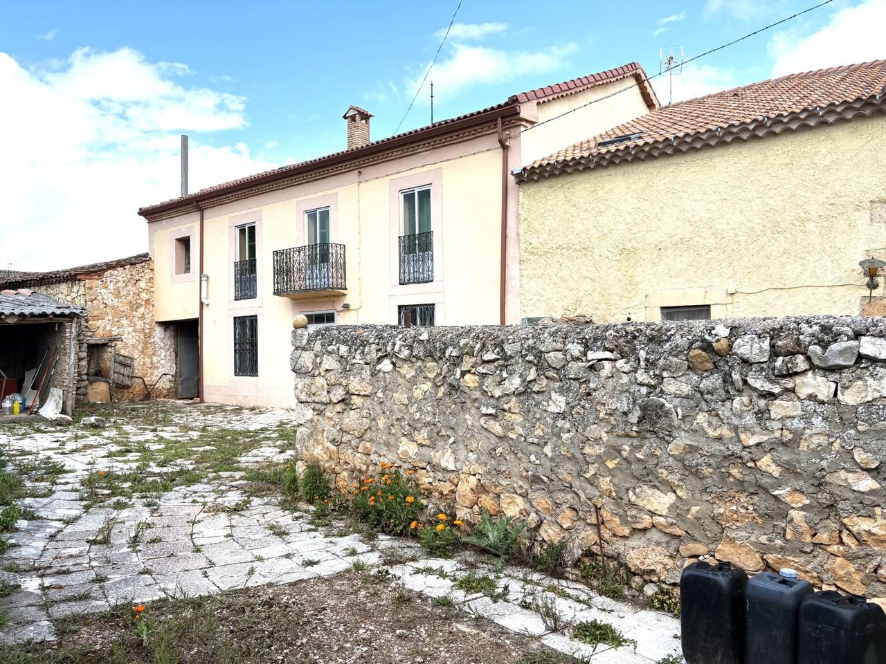 Exterior view of House or chalet for sale in Cedillo de la Torre
