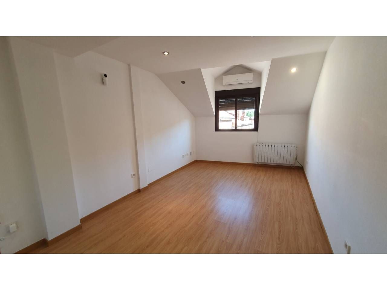 Habitación de Apartamento de alquiler en Humanes de Madrid con Aire acondicionado y Calefacción
