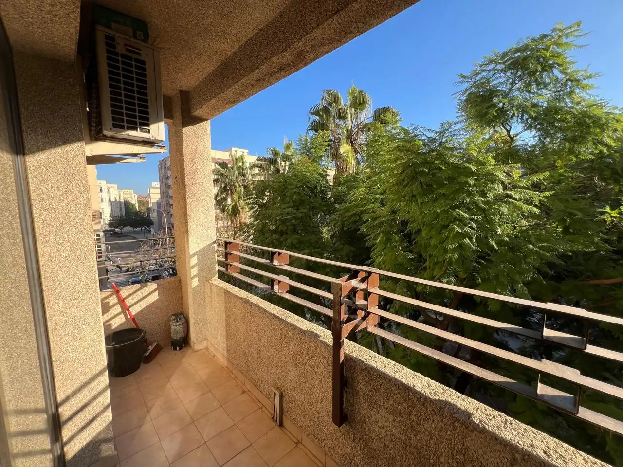 Wohnung zur Miete in calle de l'Arxiduc Carles, Vara de Quart