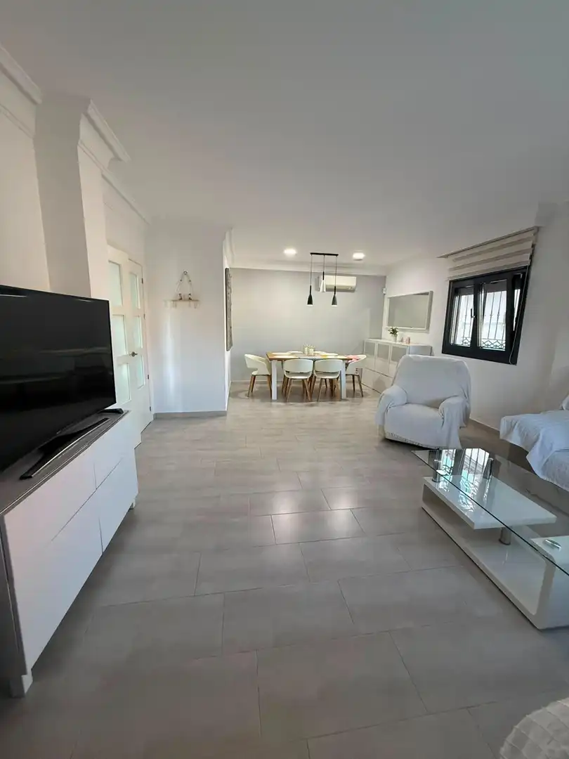 House with pool for sale in El Rinconcillo, imagen 6