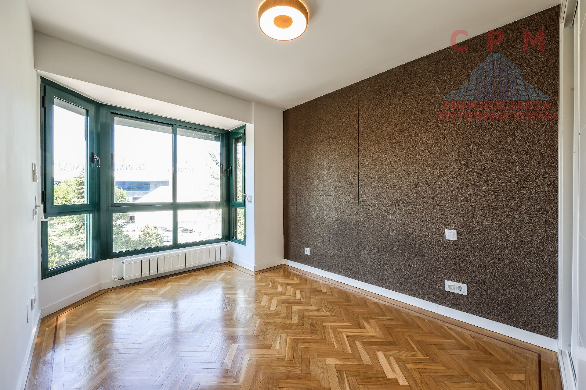 Bedroom of Flat to rent in  Madrid Capital  with Air Conditioner, Heating and Parquet flooring