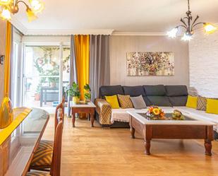 Sala d'estar de Apartament en venda en La Línea de la Concepción amb Terrassa