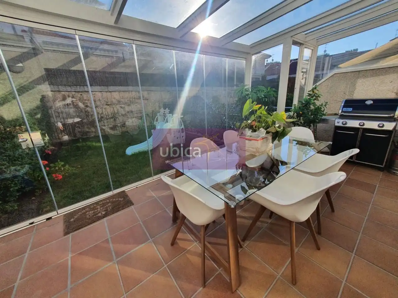 Terrassa de Casa adosada en venda en Vigo  amb Calefacció, Jardí privat i Terrassa
