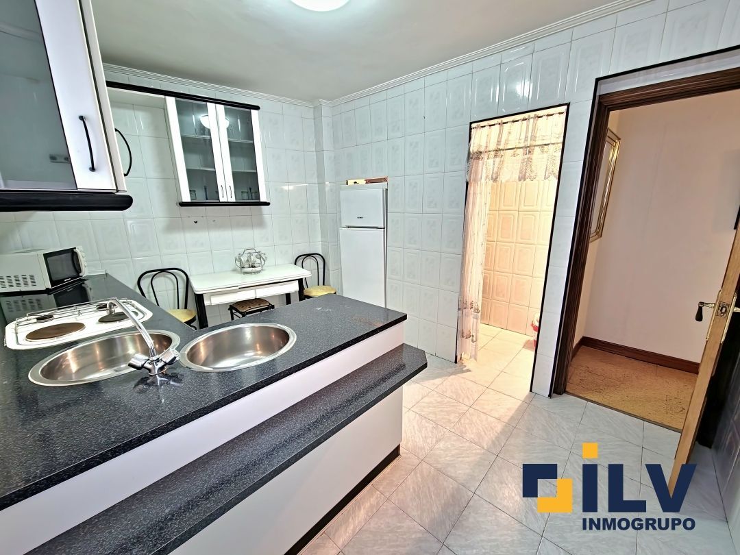 Kitchen of Flat for sale in Portugalete  with Furnished