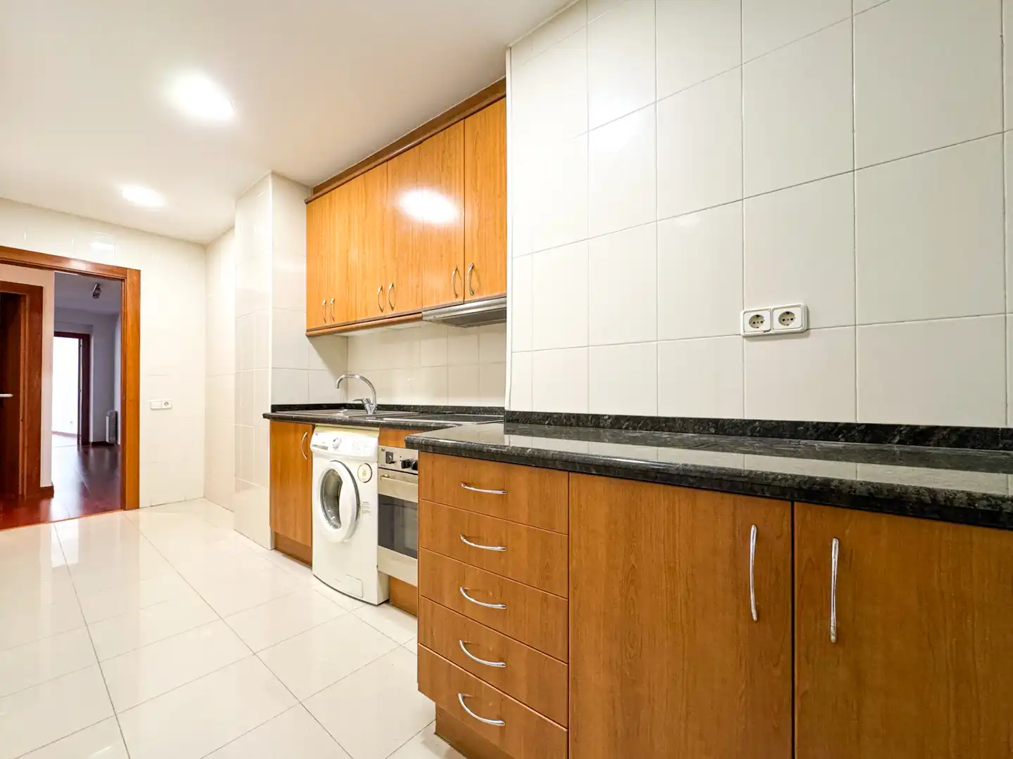 Cocina de Piso en venta en Lleida con Calefacción, Parquet y Horno