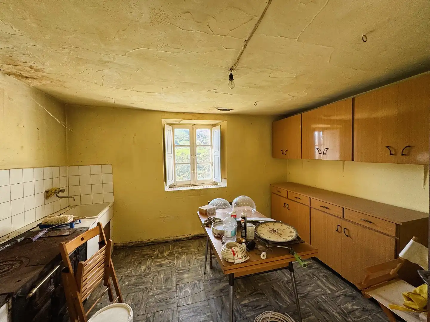 Cocina de Finca rústica en venta en Karrantza Harana / Valle de Carranza
