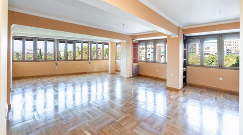 Foto 2 de Piso en venta en Avenida de la Constitucion, 18, Plaza de Toros, Granada