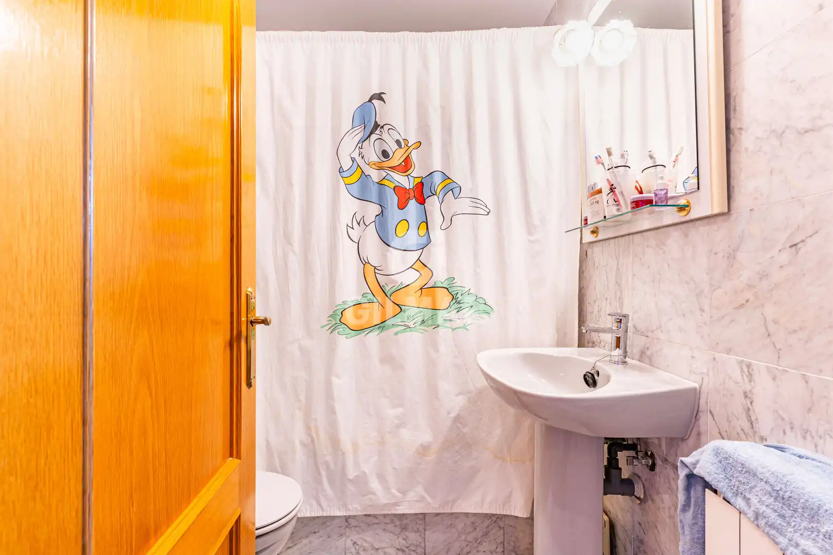Baño de Casa adosada en venta en Madrid con Calefacción y Jardín privado