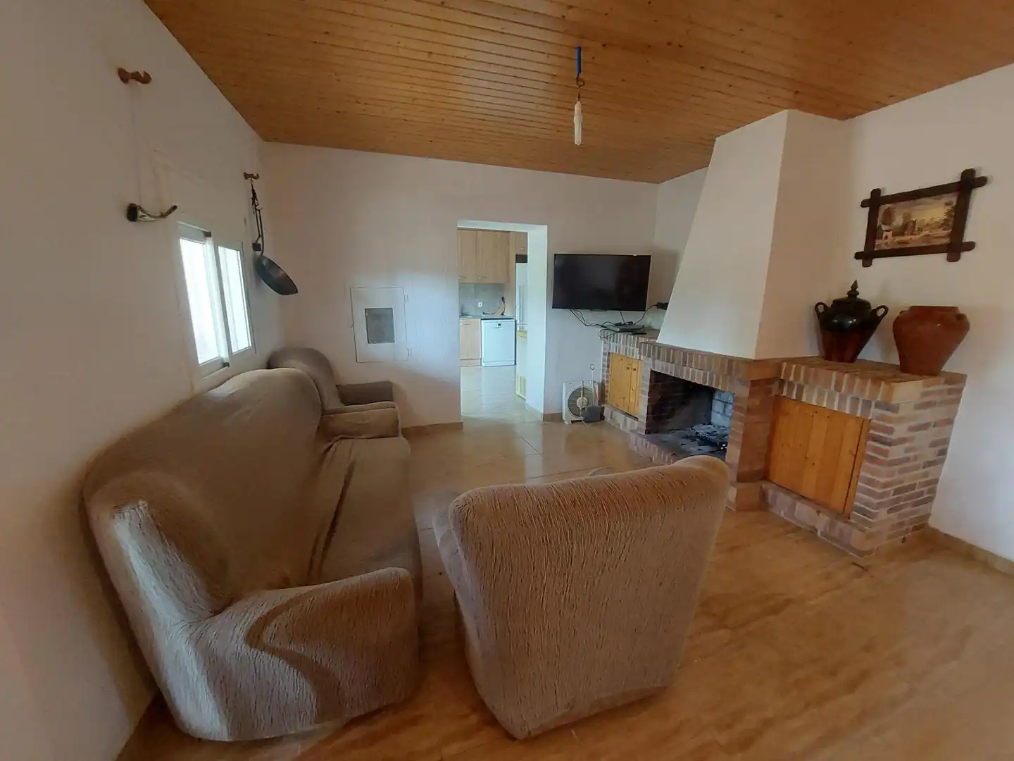 Sala d'estar de Finca rústica en venda en L'Ametlla de Mar  amb Terrassa i Moblat