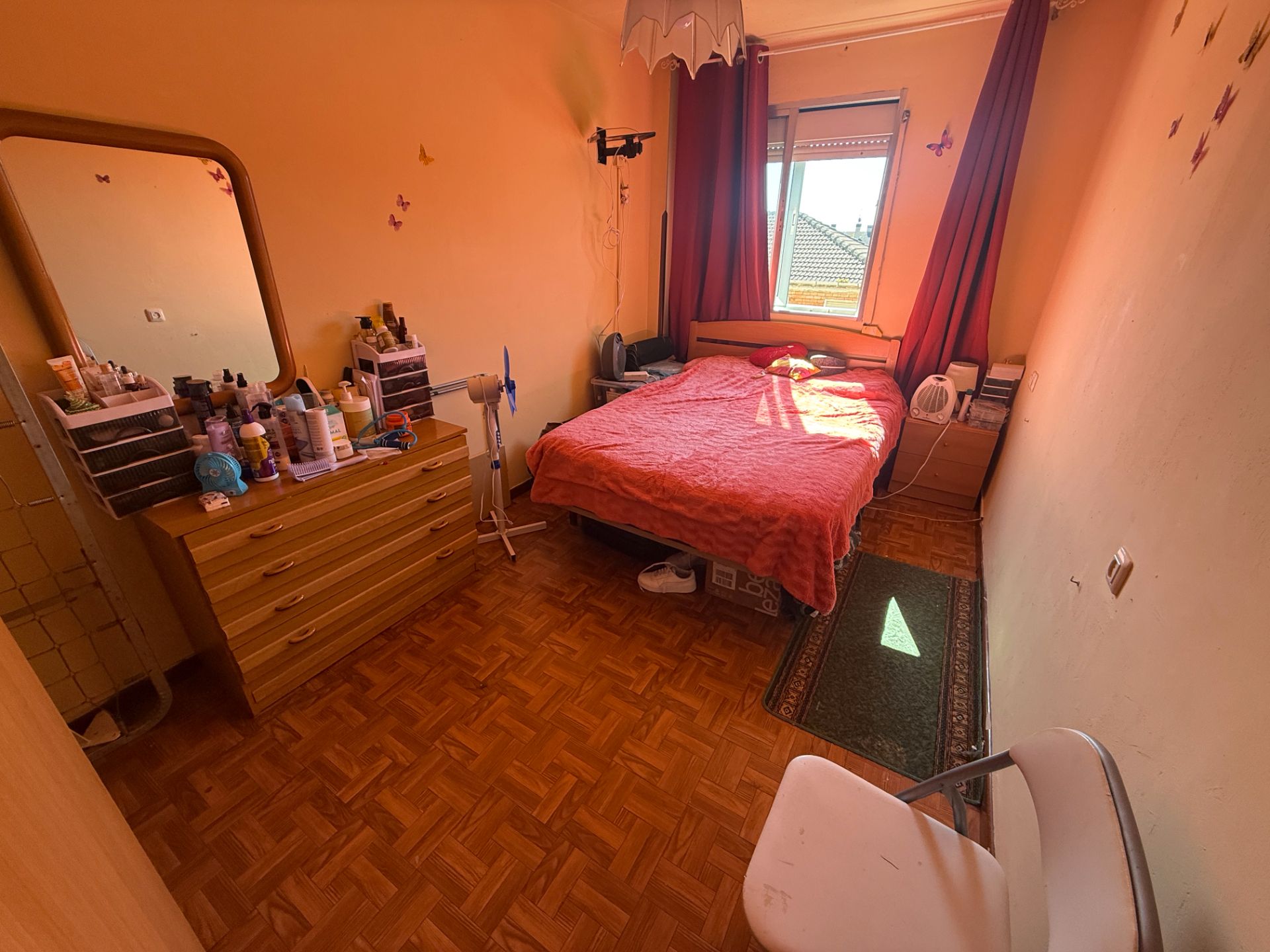 Habitación de Piso en venta en Avilés con Amueblado