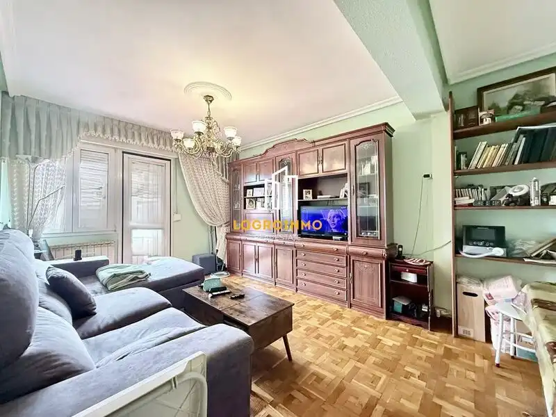 Piso en venta en San Millán - Ayuntamiento