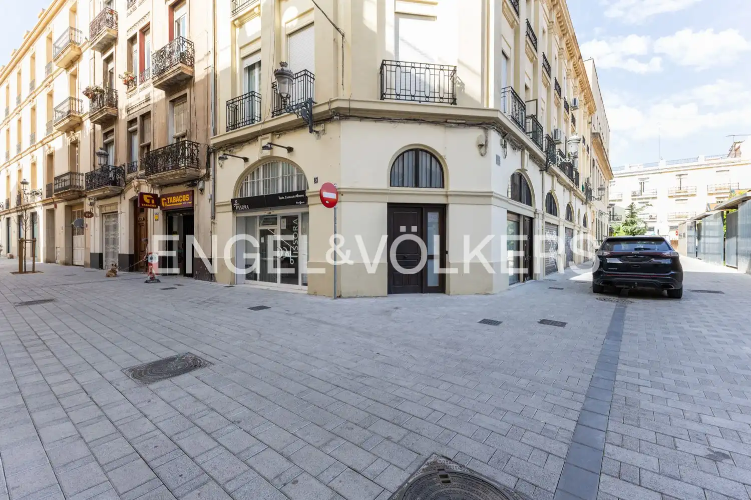 Vista exterior de Pis de lloguer en Valencia amb Calefacció