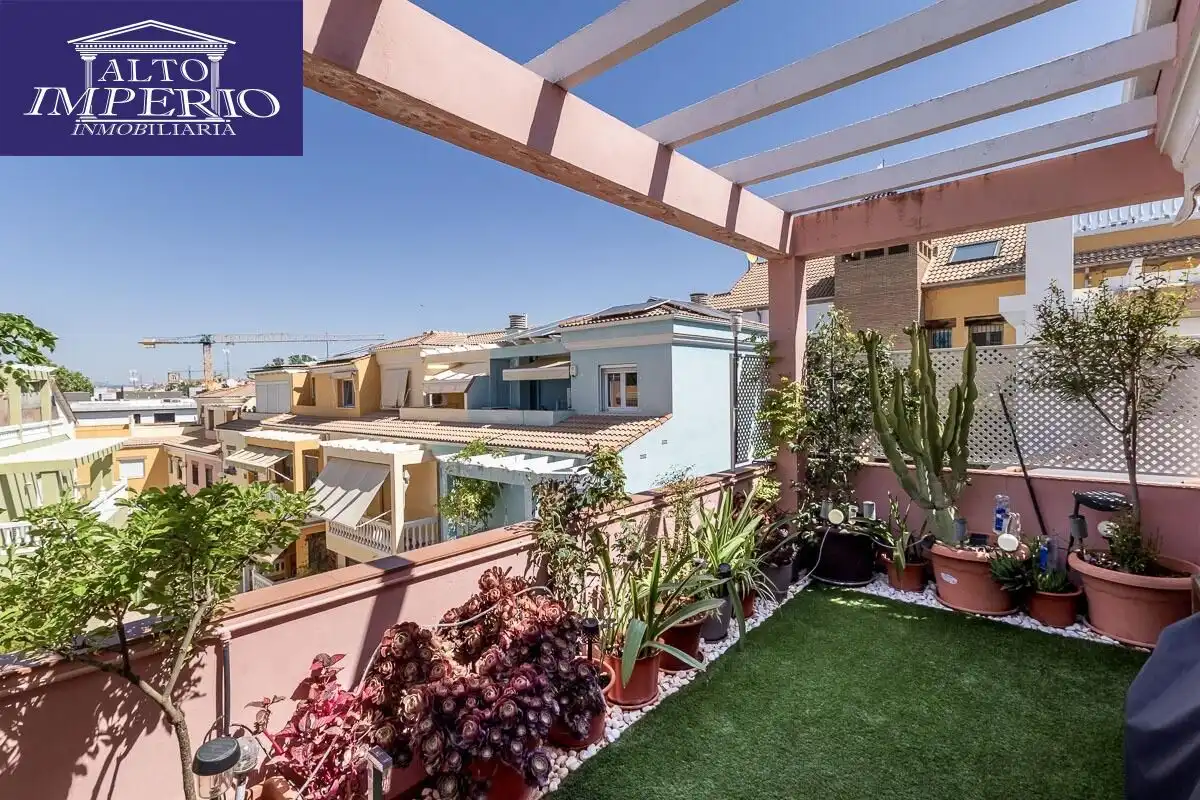 Maison mitoyenne à vendre à Calle SANTO SEPULCRO DE LA QUINTA