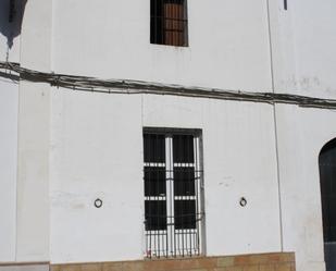 Vista exterior de Casa adosada en venda en Carrión de los Céspedes