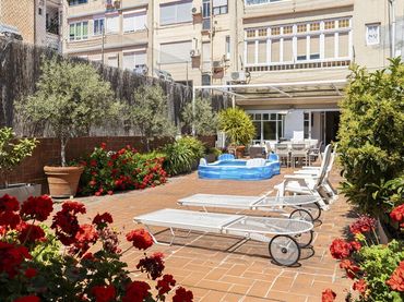 Mini appartamento con balcone in vendita a Eixample
