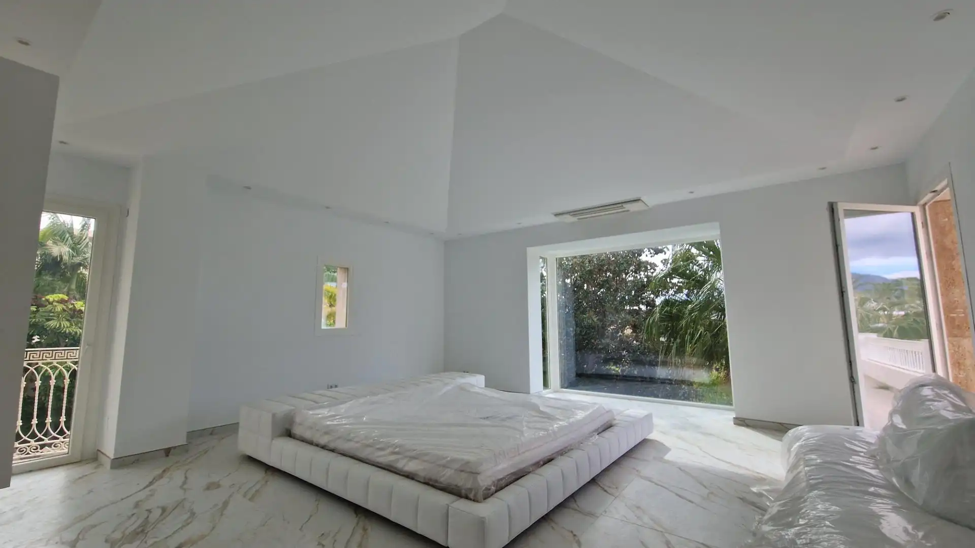 Bedroom of Houses for sale in Marbella  with Air Conditioner, Private garden and Terrace