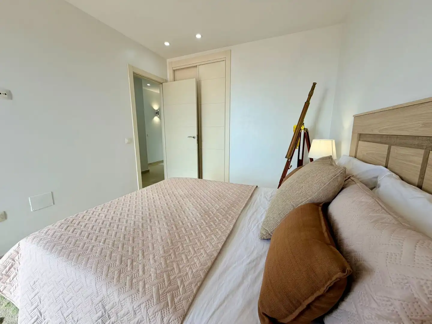 Schlafzimmer von Maisonette zum Verkauf in Antigua