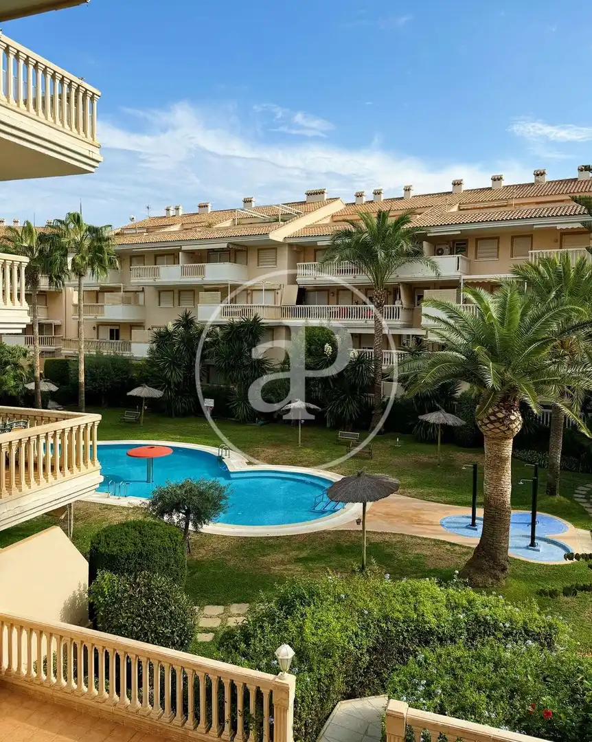 Vista exterior de Piso de alquiler en Jávea / Xàbia con Aire acondicionado, Calefacción y Jardín privado