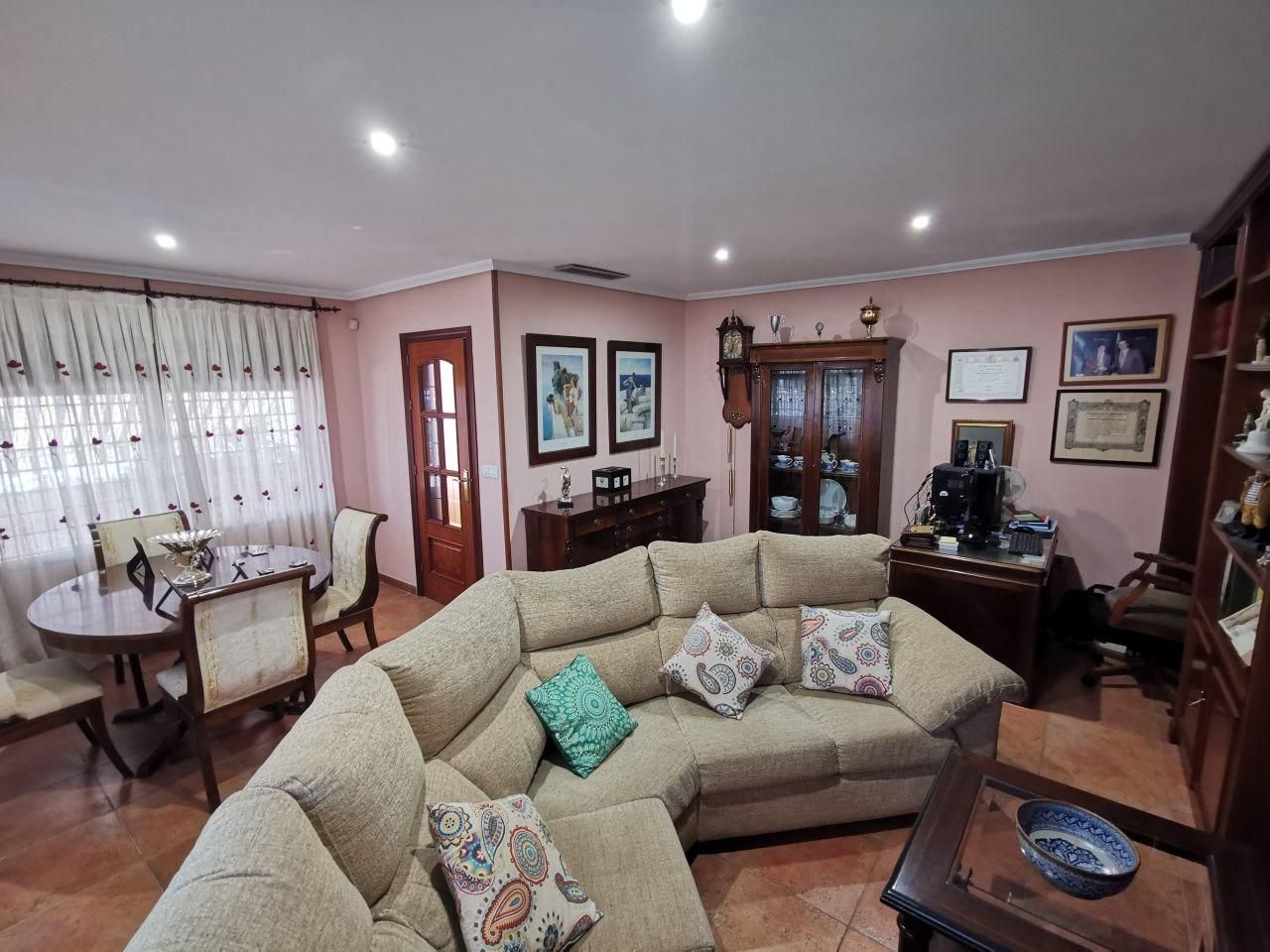 Living room of House or chalet for sale in  Córdoba Capital  with Private garden and Community pool