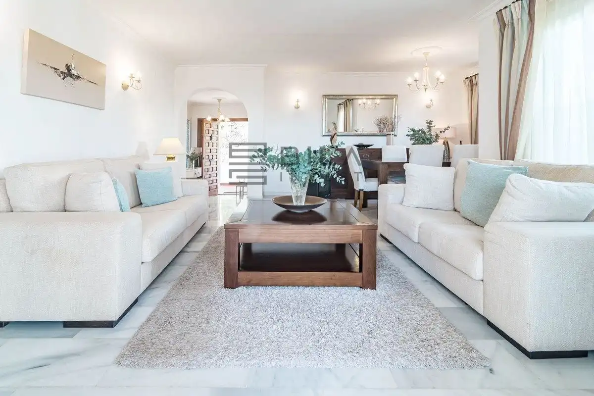 Chalet con piscina en venta en Calahonda, imagen 13