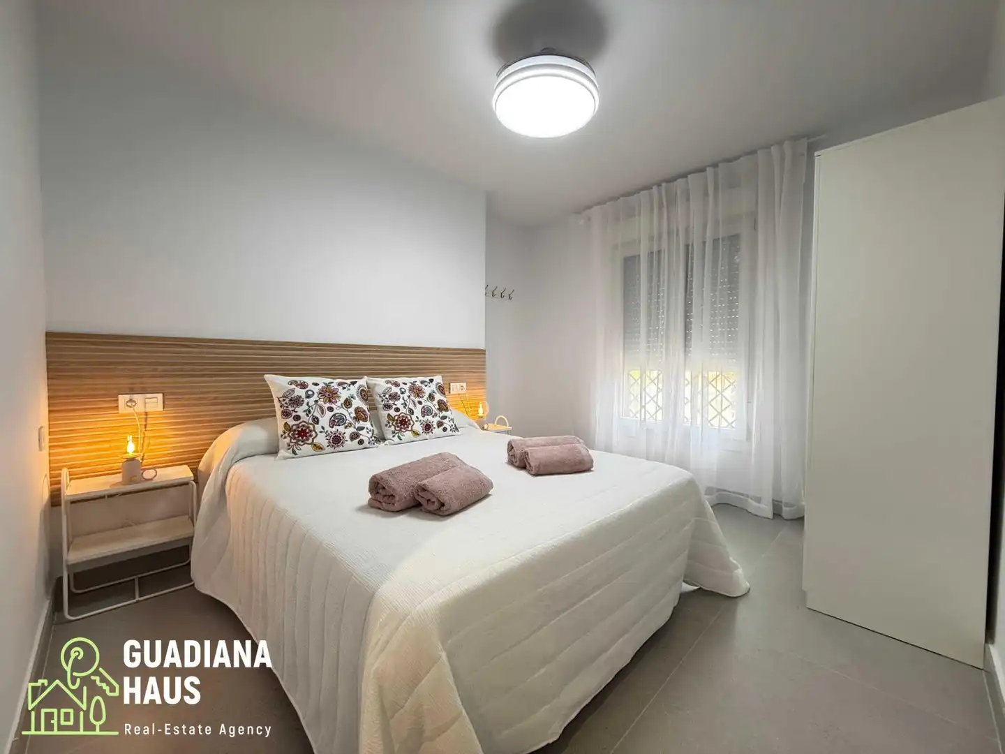 Dormitori de Apartament en venda en Ayamonte amb Aire condicionat, Calefacció i Terrassa