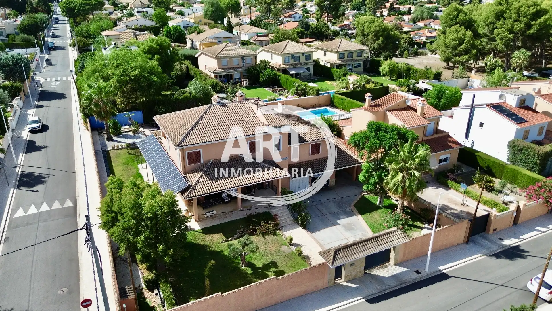 Exterior view of Houses for sale in Riba-roja de Túria  with Air Conditioner, Heating and Private garden