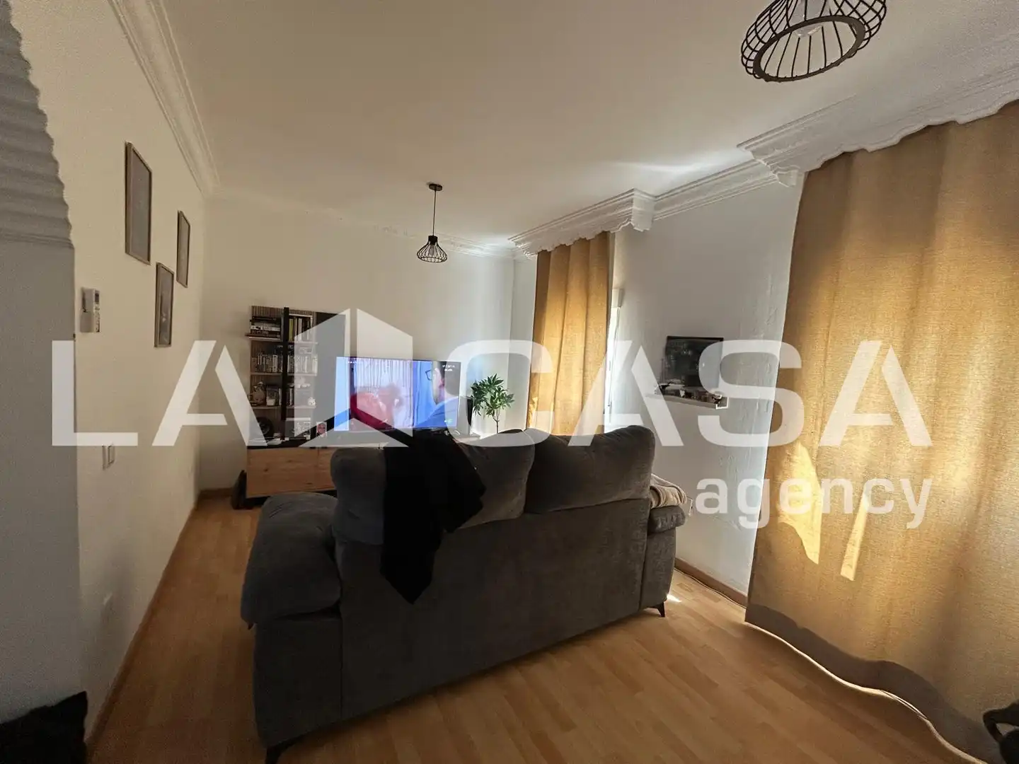 Sala d'estar de Pis en venda en Dos Hermanas amb Aire condicionat