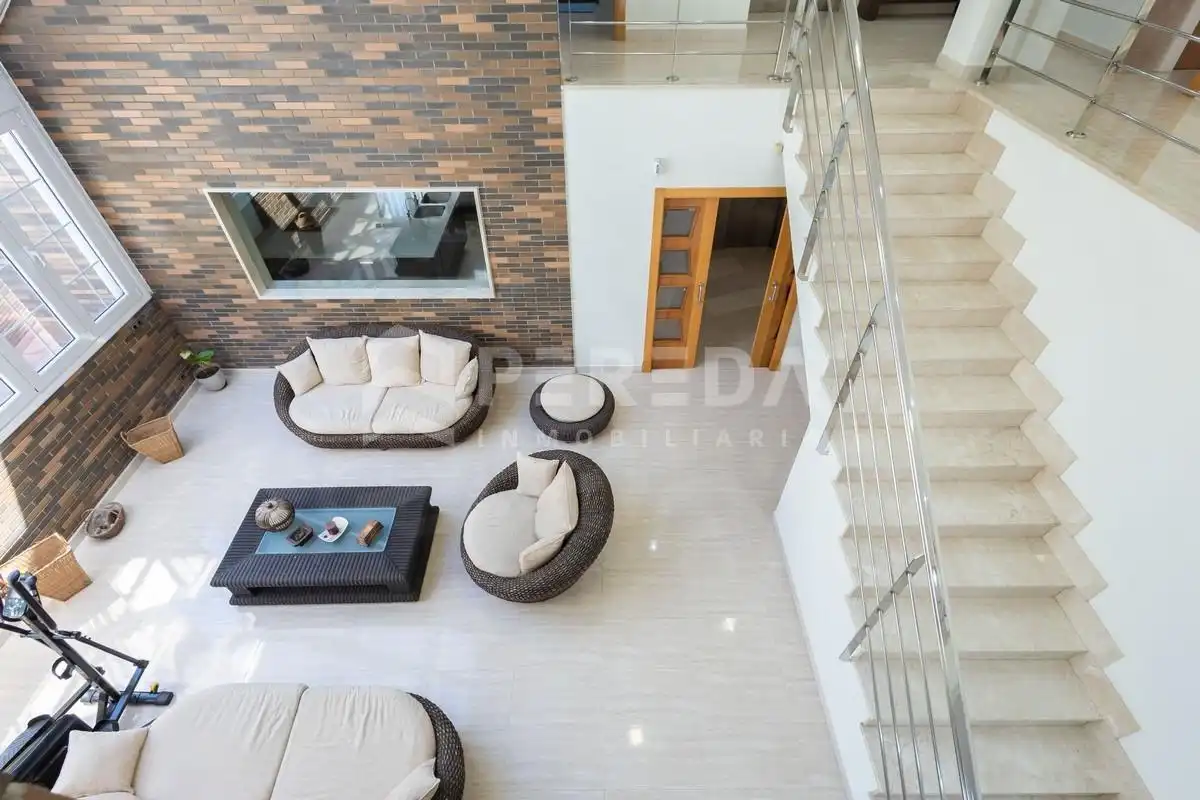 Sala de estar de Casa o chalet en venta en Roquetas de Mar con Aire acondicionado, Jardín privado y Piscina