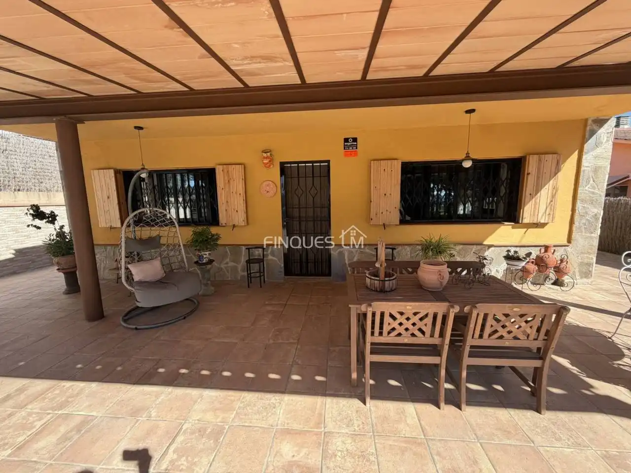 Casa con piscina en venta en Calle Verge de Montserrat 4, imagen 2