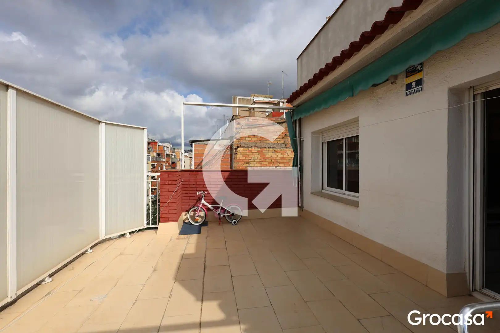 Terrassa de Àtic en venda en L'Hospitalet de Llobregat amb Aire condicionat, Terrassa i Forn