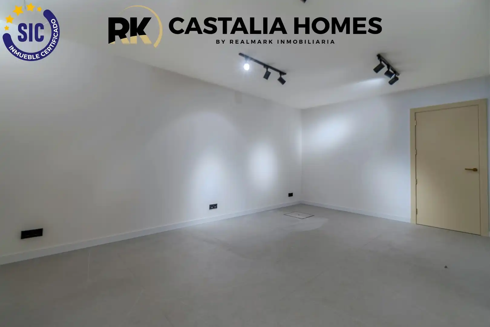 Casa o xalet en venda en Castellón de la Plana / Castelló de la Plana amb Aire condicionat, Calefacció i Jardí privat