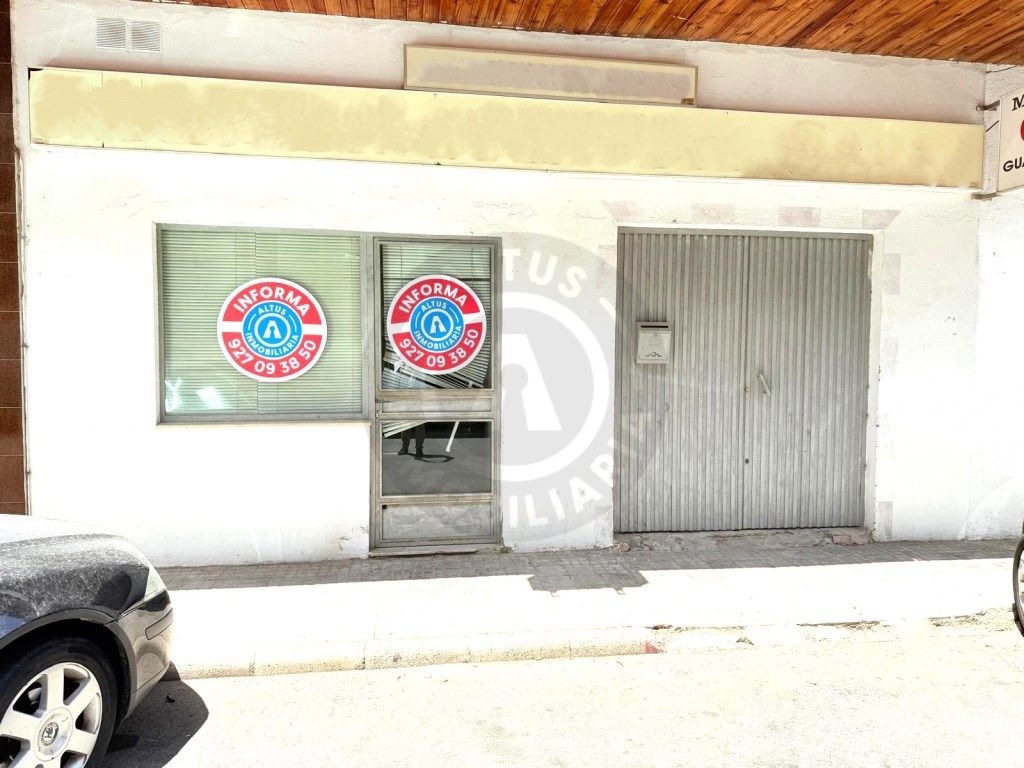 Premises for sale in Cáceres Capital