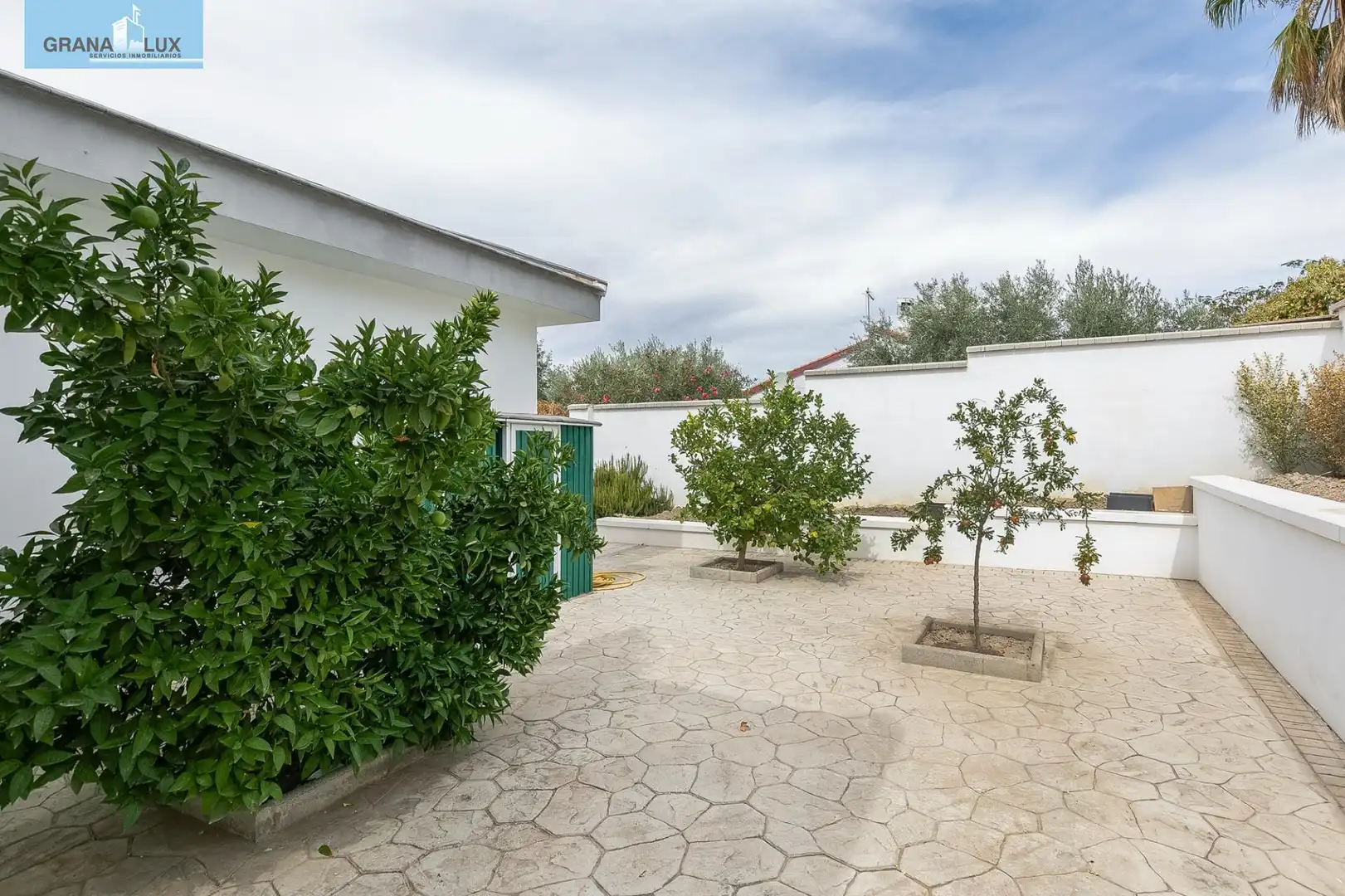 Jardín de Casa o chalet en venta en Churriana de la Vega con Aire acondicionado, Jardín privado y Piscina