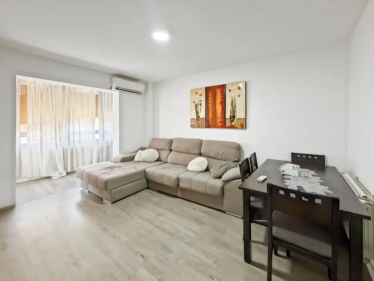 Sala d'estar de Pis en venda en Madrid amb Aire condicionat, Calefacció i Terrassa