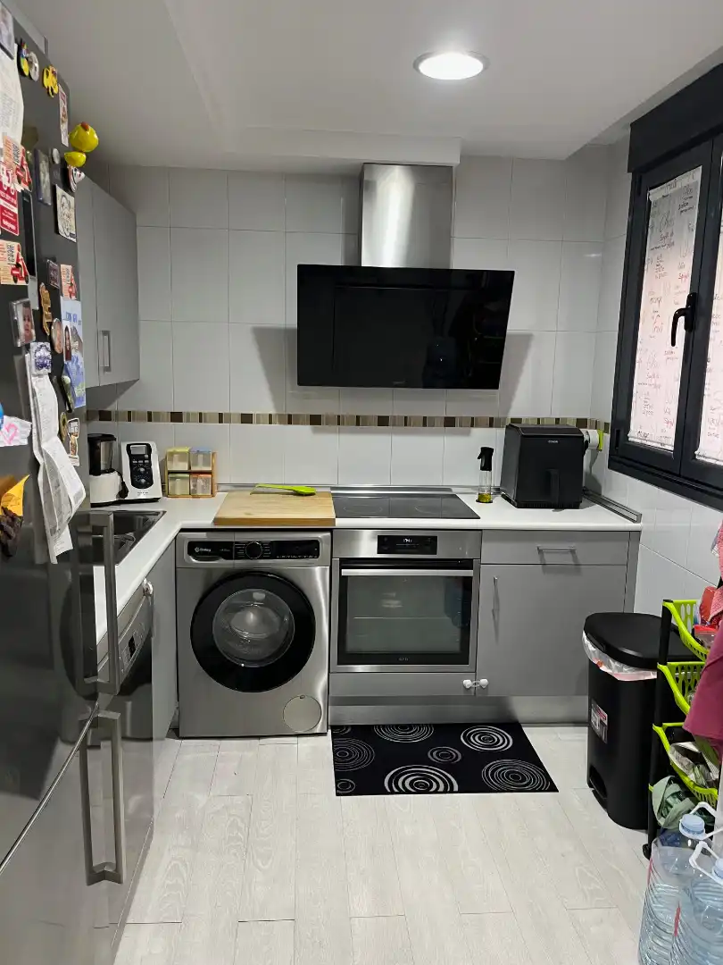 Cocina de Piso en venta en Salamanca con Calefacción, Parquet y Trastero