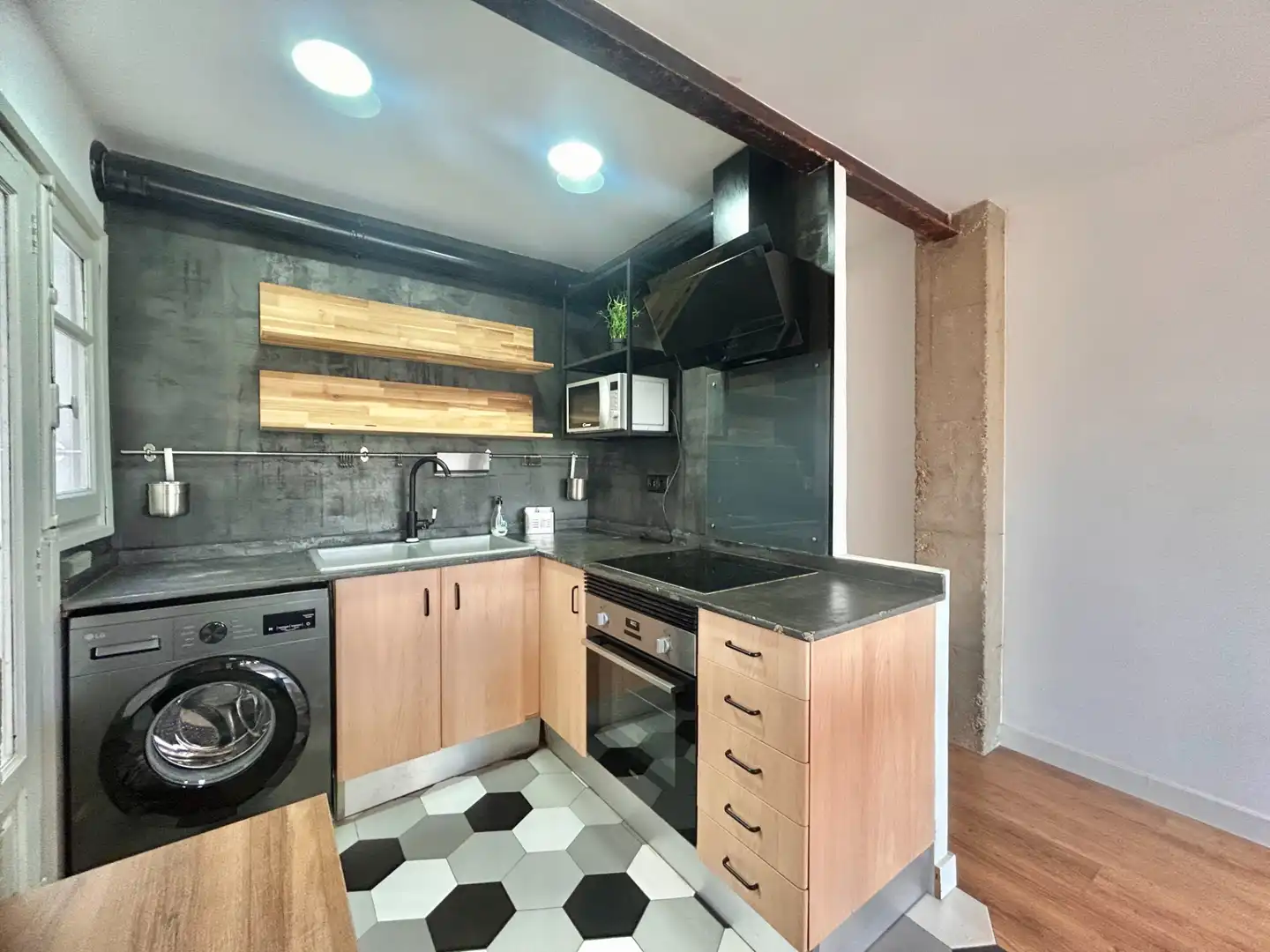 Kitchen of Flat for sale in Mislata  with Balcony