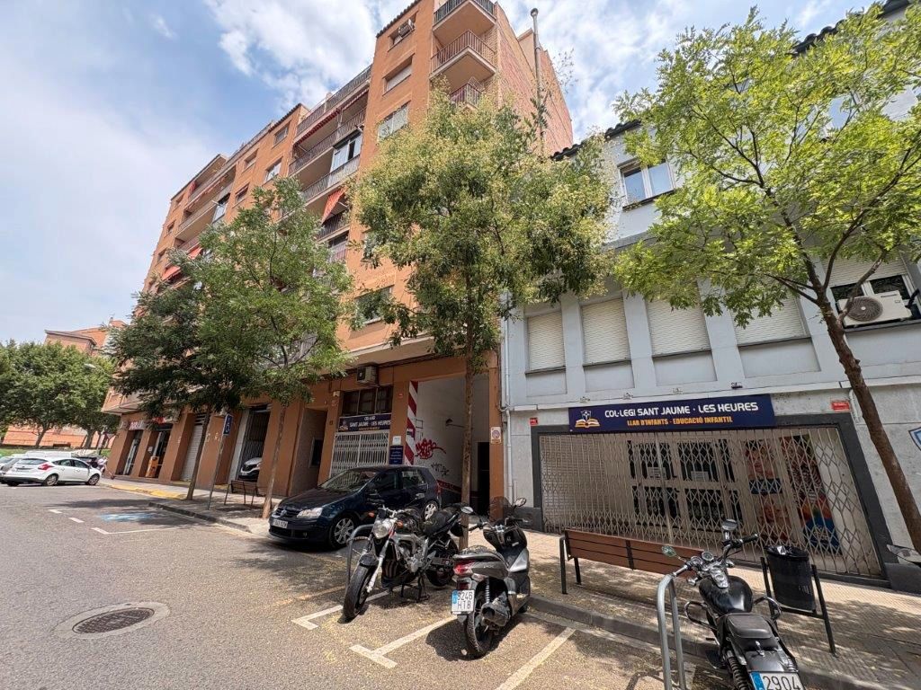 Garaje de alquiler en Avinguda de Pius XII, 15, Instituts - Universitat,  Lleida Capital