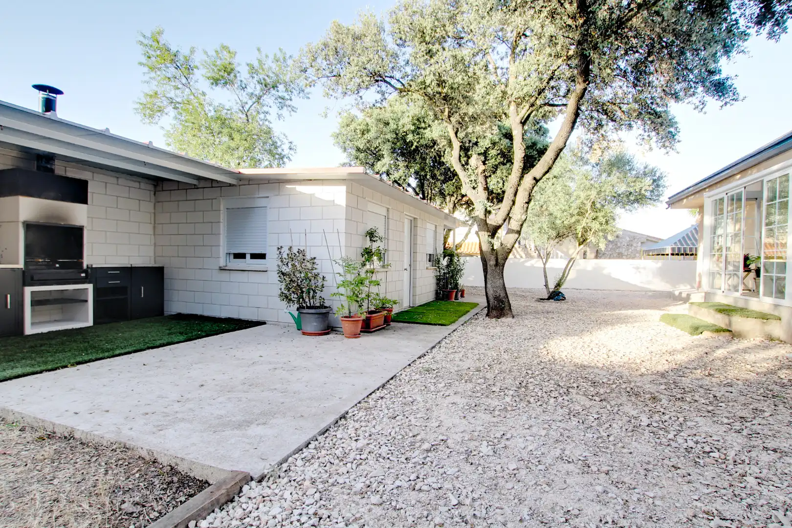 Vista exterior de Casa o xalet en venda en Nuevo Baztán amb Aire condicionat, Calefacció i Jardí privat