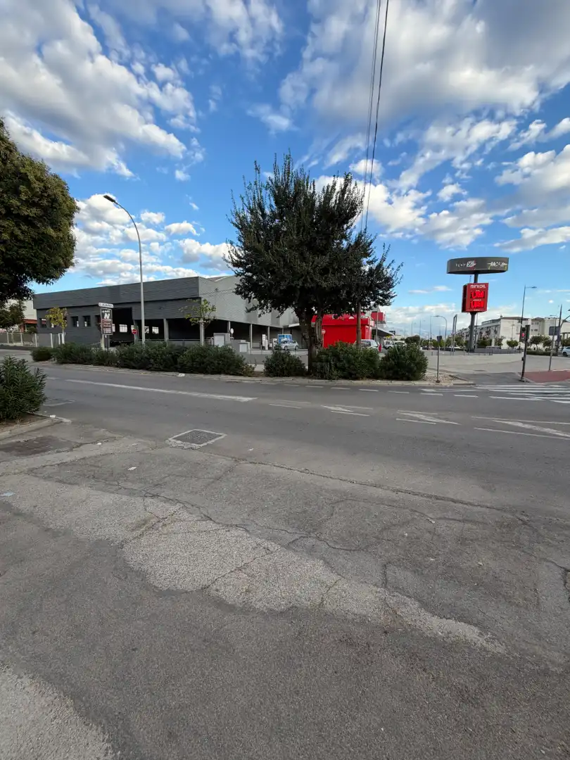 Industrial buildings for rent in Albolote, Granada
