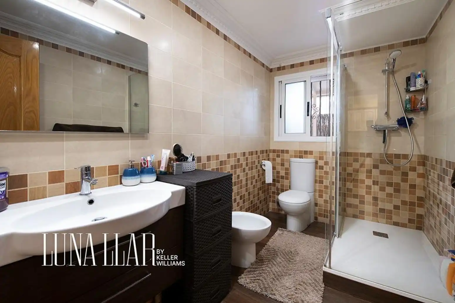 Bathroom of Houses for sale in Castelldefels  with Air Conditioner, Heating and Terrace