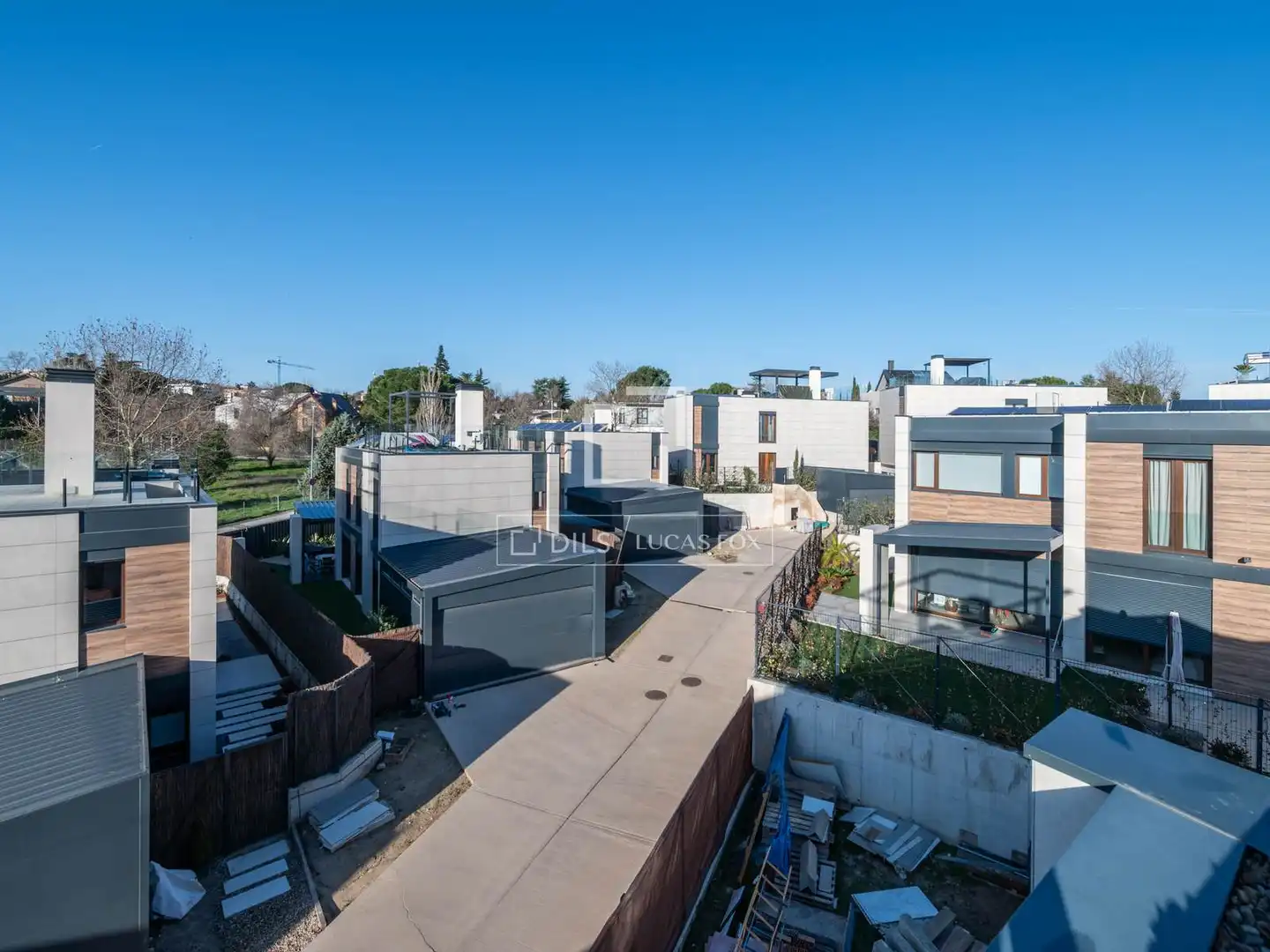 Exterior view of Houses for sale in Las Rozas de Madrid  with Air Conditioner, Private garden and Swimming Pool