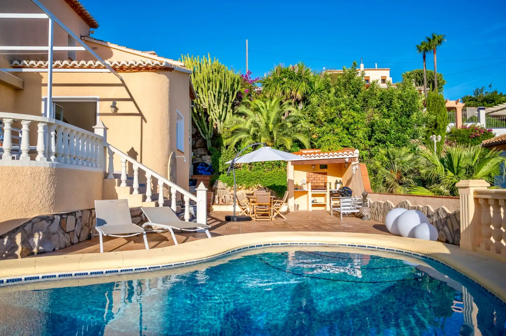 Piscina de Casa o chalet en venta en Dénia con Aire acondicionado, Calefacción y Terraza