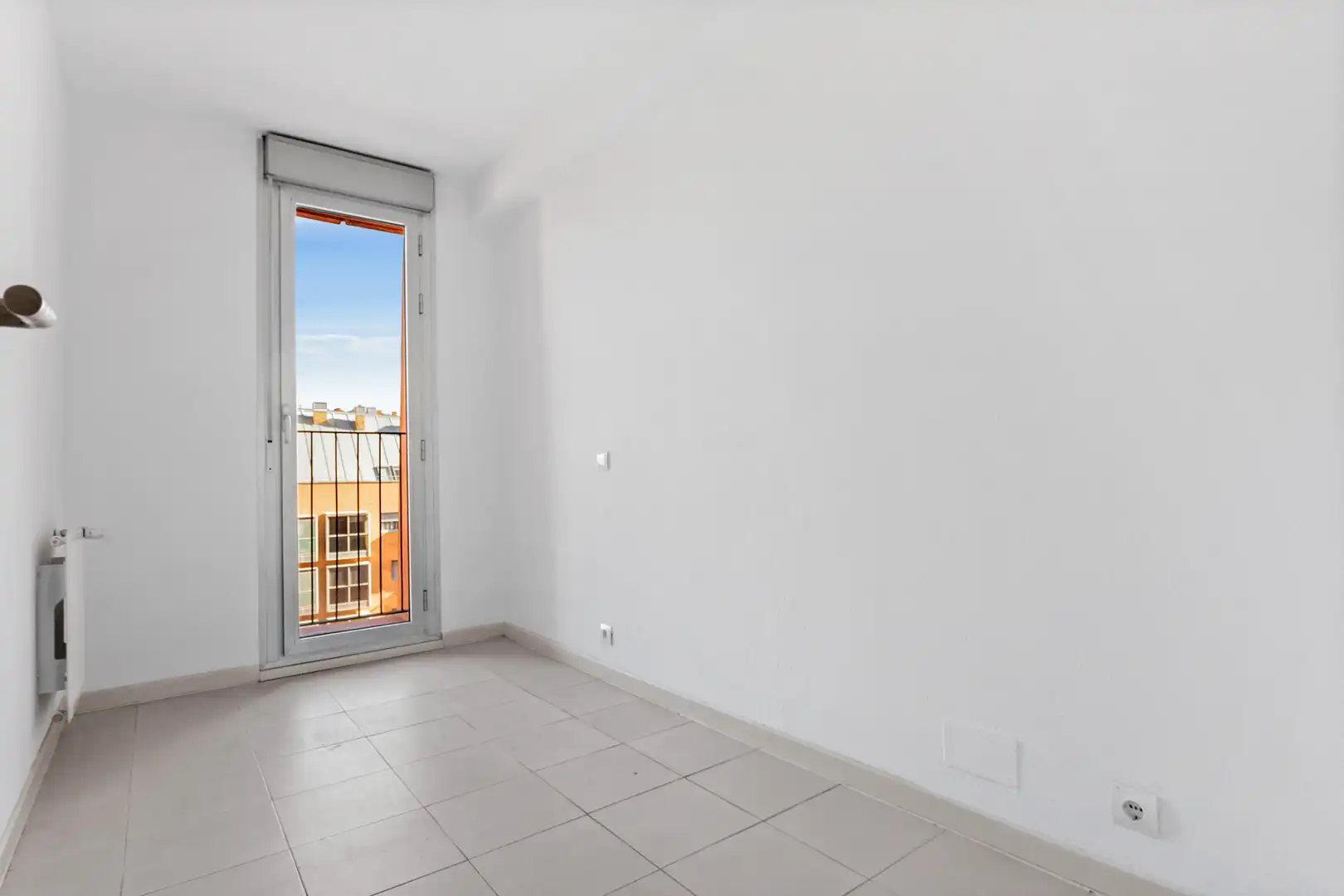 Habitación de Piso en venta en Madrid con Calefacción, Terraza y Horno
