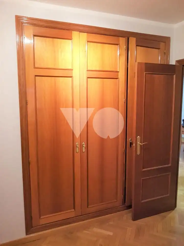 Dormitori de Pis de lloguer en Madrid amb Aire condicionat, Calefacció i Parquet