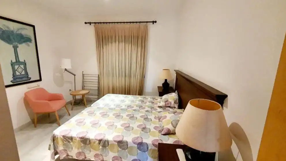 Dormitori de Apartament de lloguer en Sotogrande amb Aire condicionat, Calefacció i Terrassa