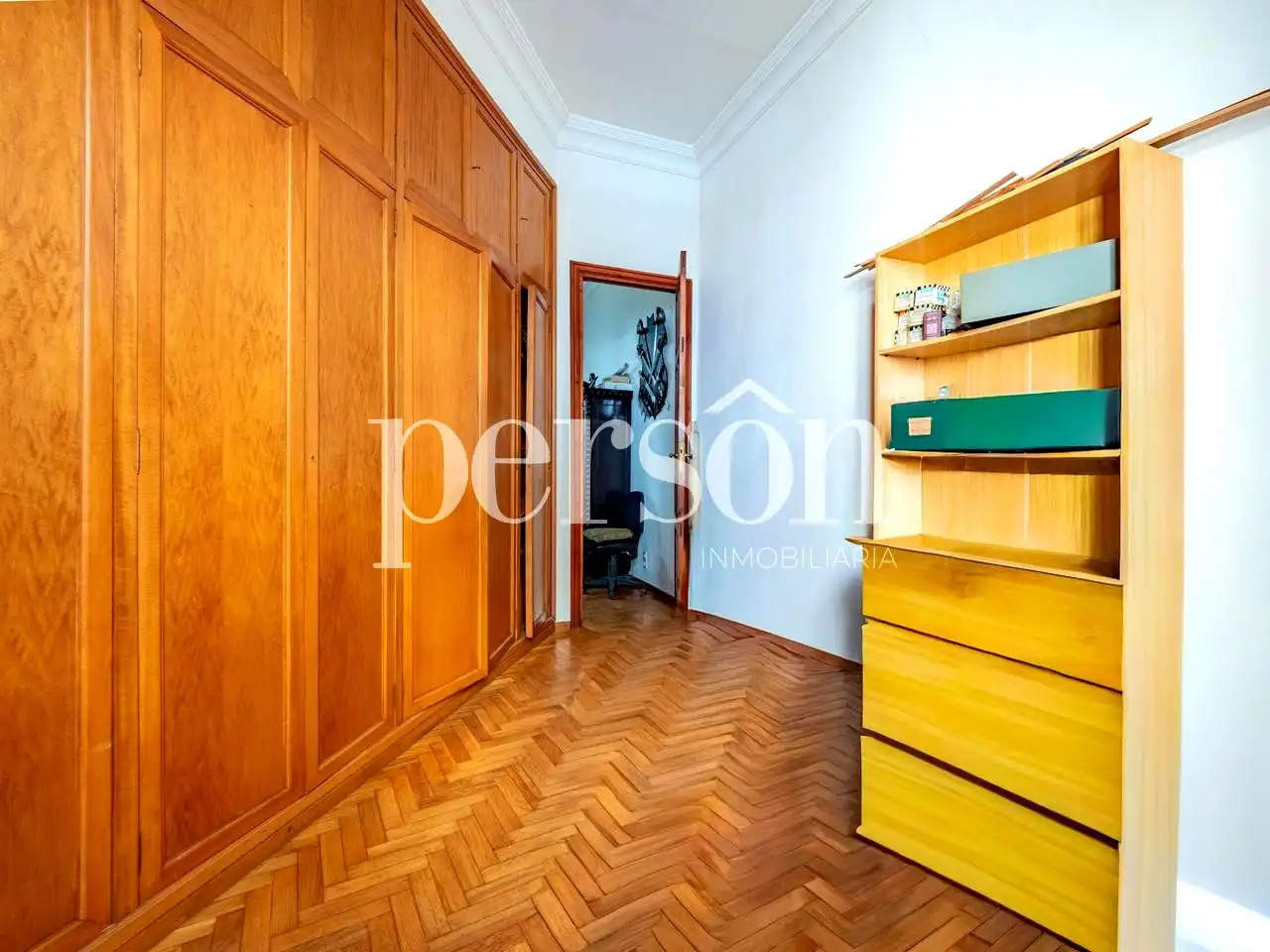 Flat with terrace for sale in calle d'Aparisi i Guijarro, imagen 9