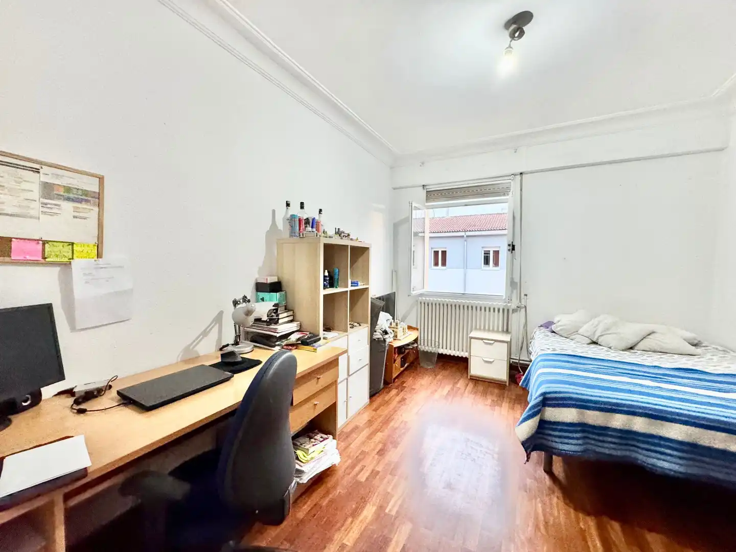 Bedroom of Flat for rent in Vitoria - Gasteiz