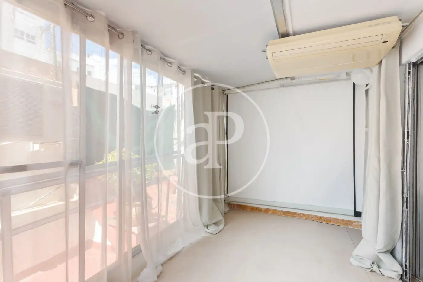 Habitación de Piso en venta en Valencia con Aire acondicionado, Calefacción y Terraza