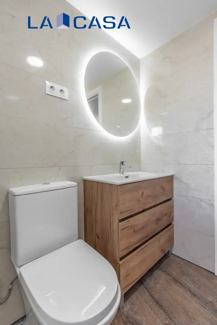 Baño de Piso en venta en Madrid con Calefacción y Terraza