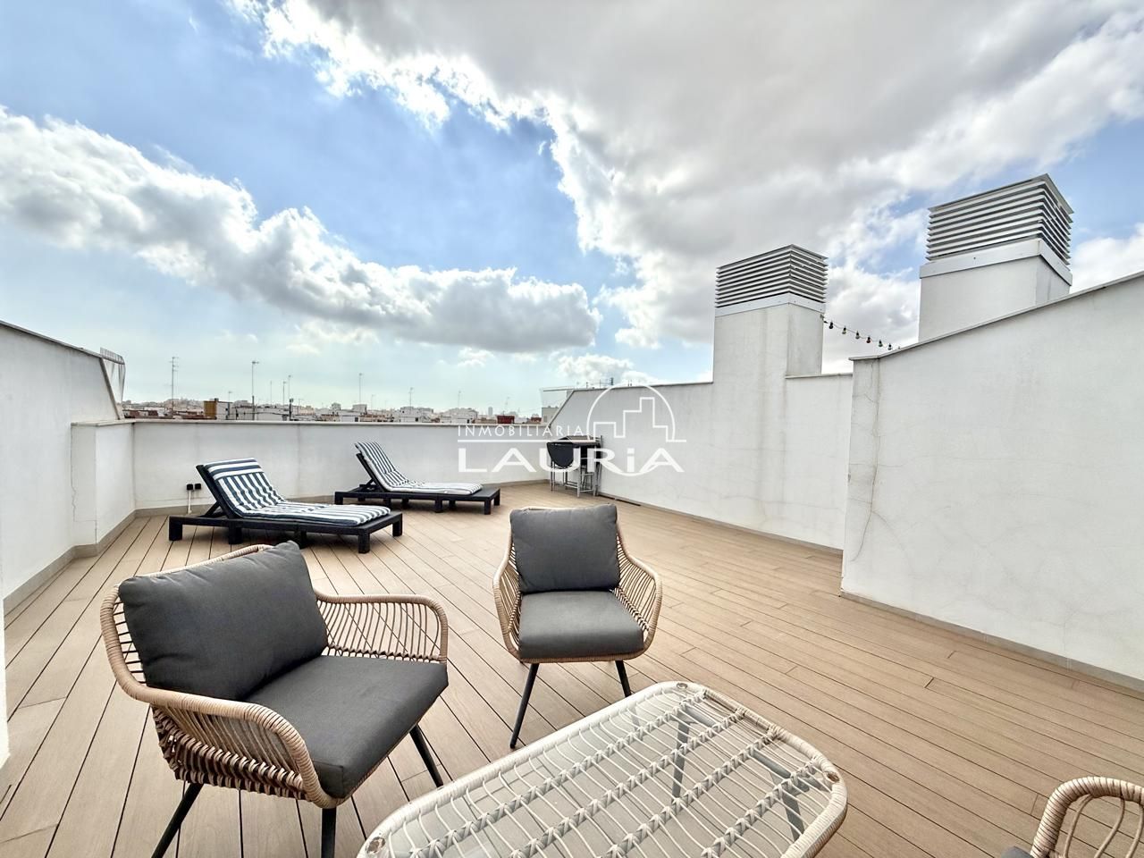 Terraza de Ático en venta en  Valencia Capital con Aire acondicionado, Parquet y Terraza